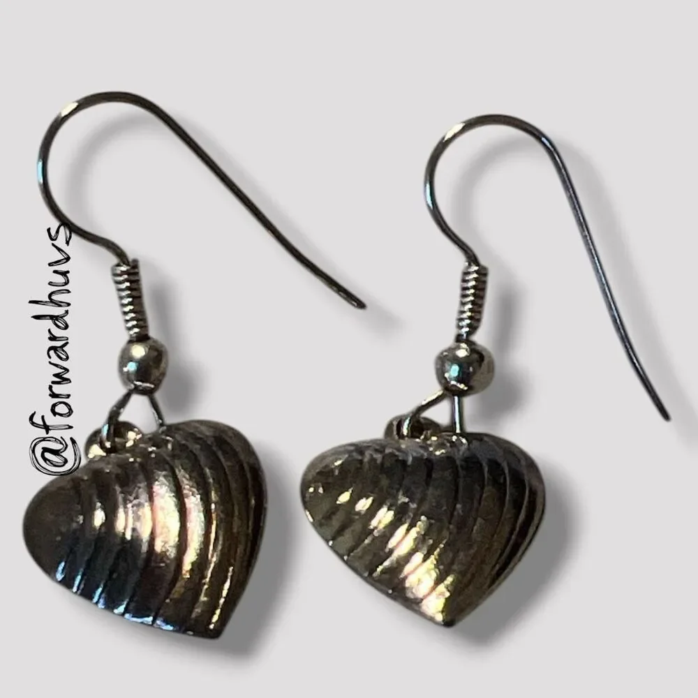Clam Seashell Dangle Earrings